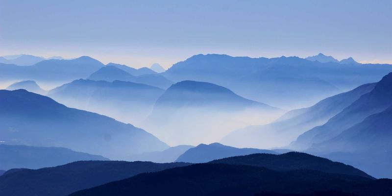 视频制作的结构魔法：三幕剧、节拍点与非线性叙事在短片与广告中的实战应用